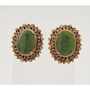 Vintage Cabachon Oval Jade Clip-On Earrings Elegant Filigree Design